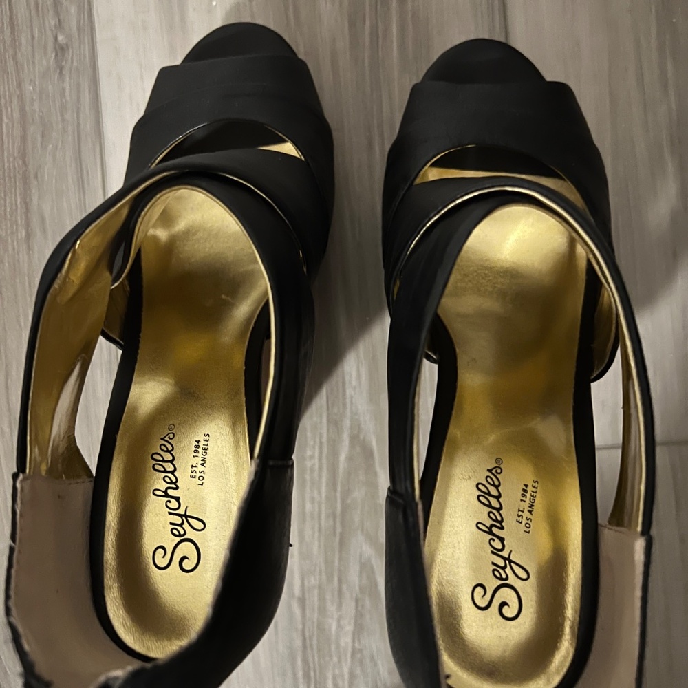 Wedges - Picture 7 of 7